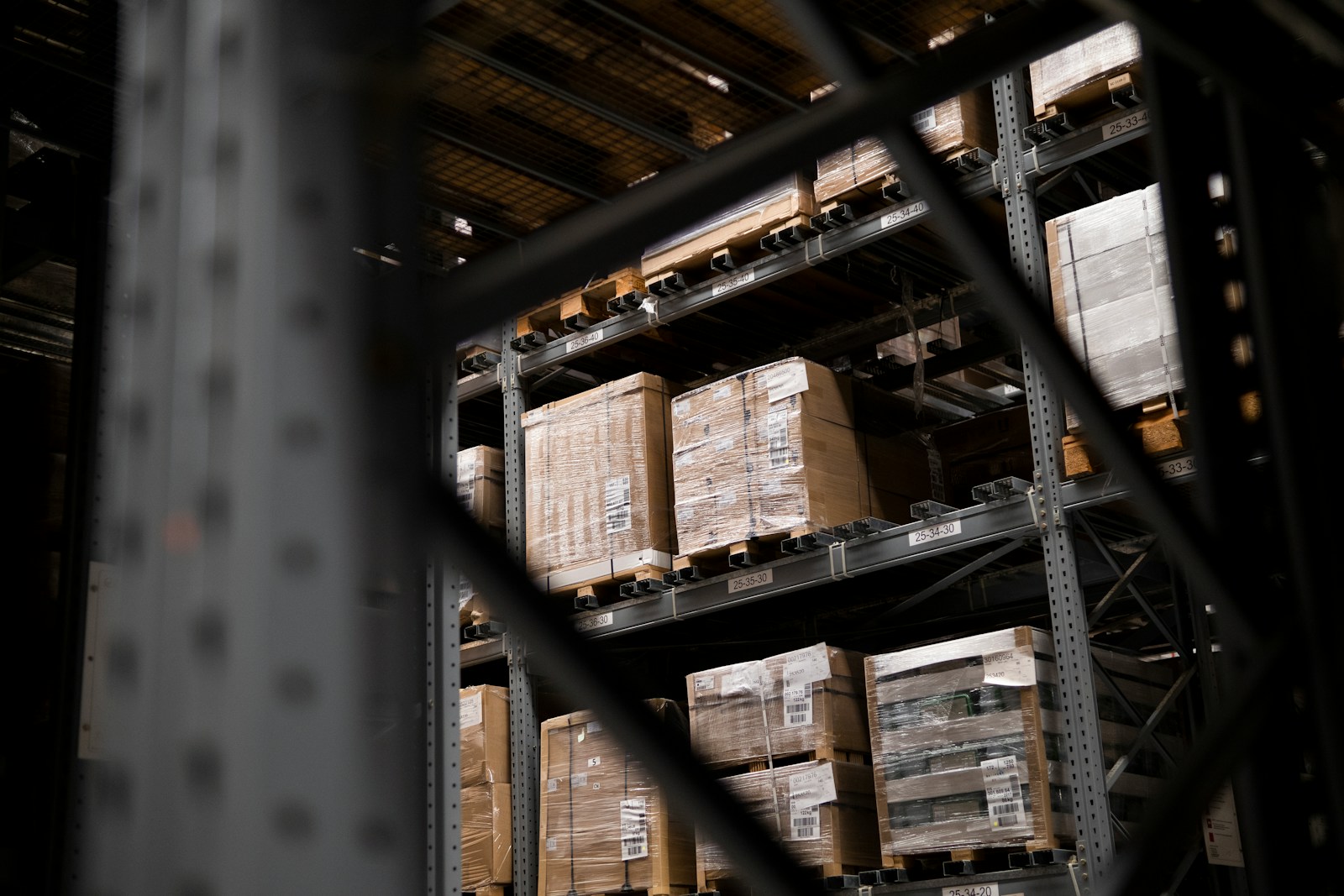 Why European Warehouses Give HIFANCY Vapes a Competitive Edge